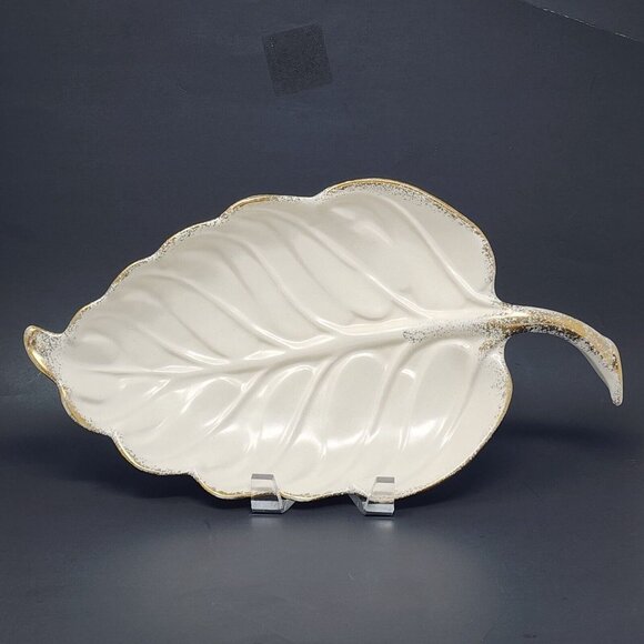 California Pottery Ceramic White Leaf Dish Bowl With Gold Trim Vintage 15" MCM - Picture 2 of 10